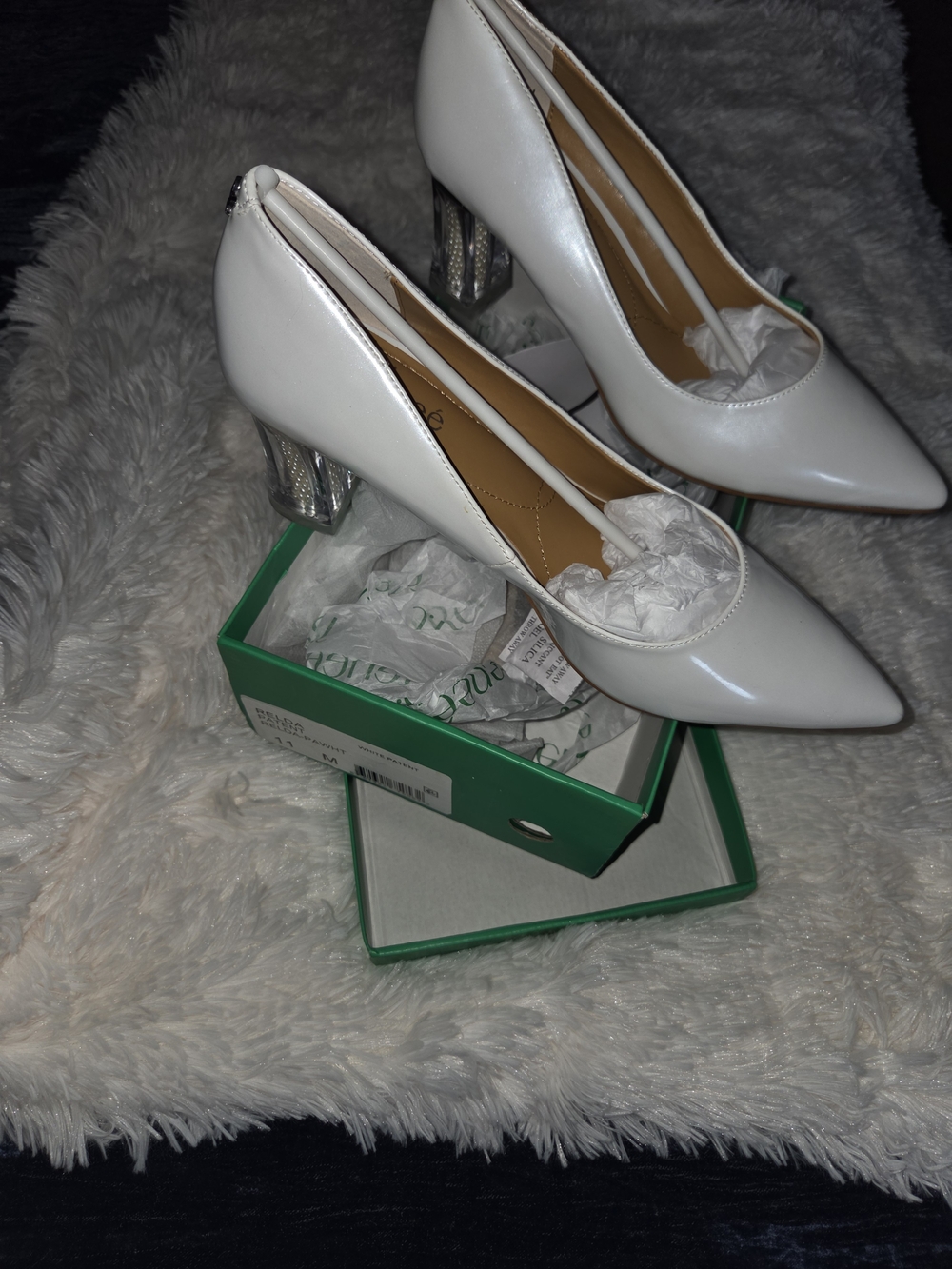 New J.Renee White Pointed Pump with Textured Metallic Block Heel US 11